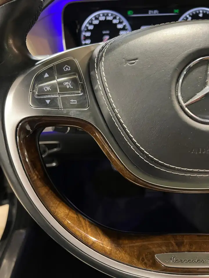 Mercedes-Benz S-Class снимка Mercedes-Benz S-Class