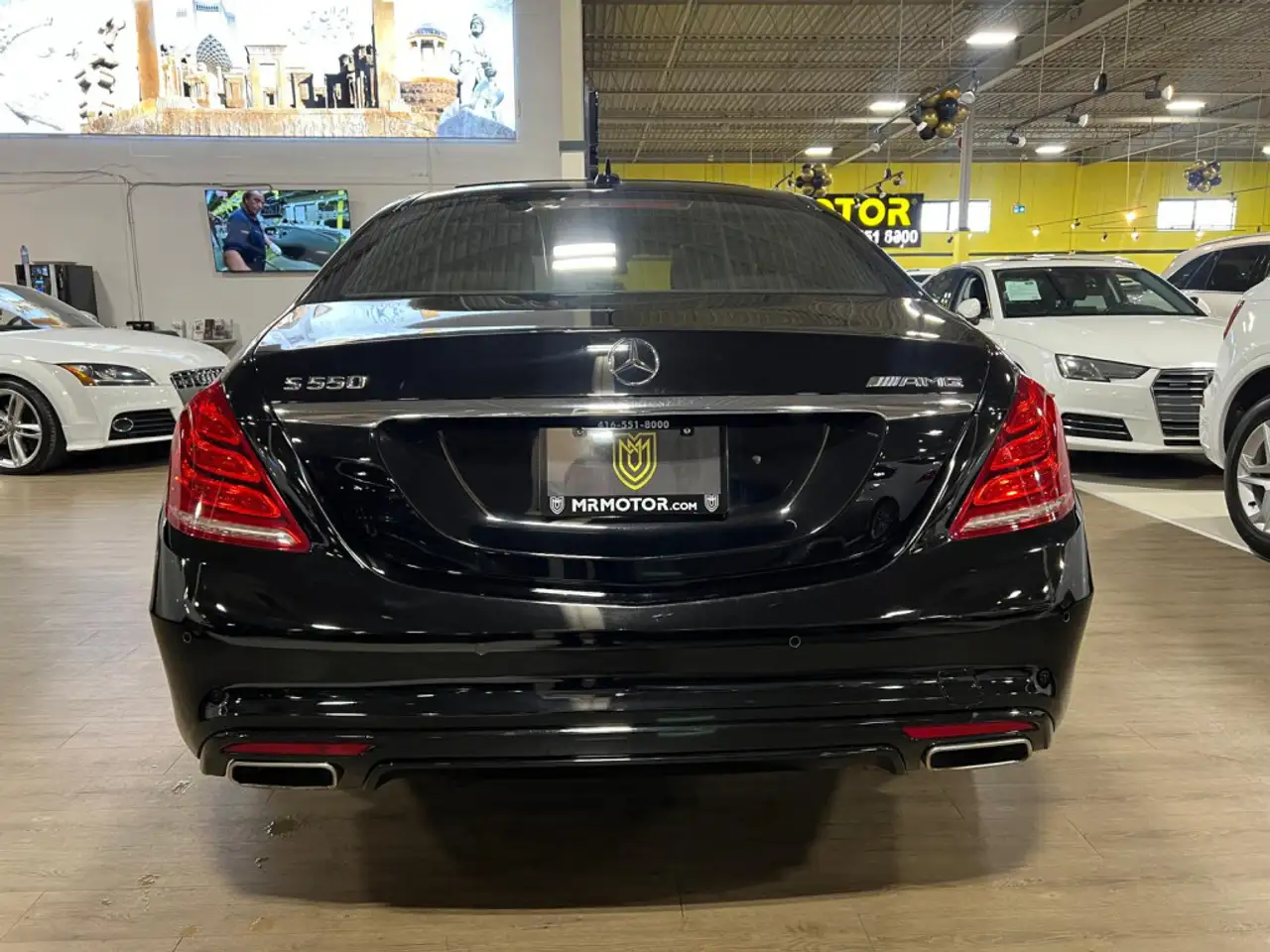 Mercedes-Benz S-Class снимка Mercedes-Benz S-Class
