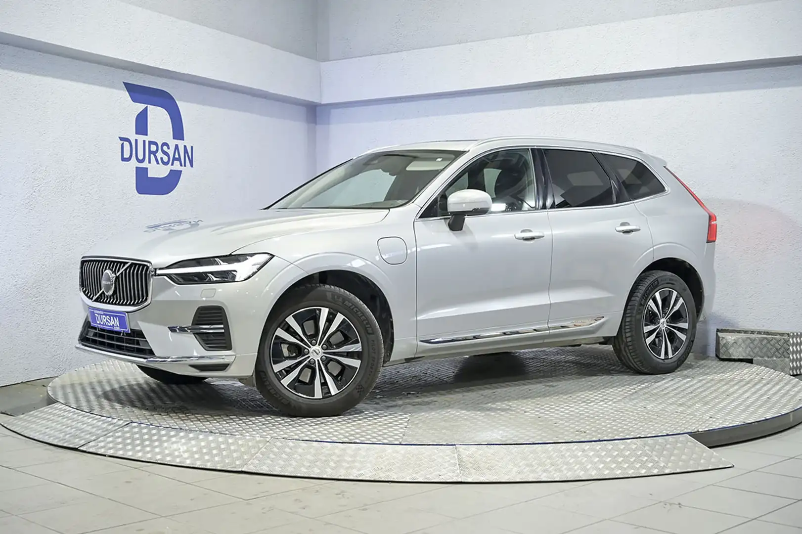 Volvo XC60 T6 Recharge Core - 1