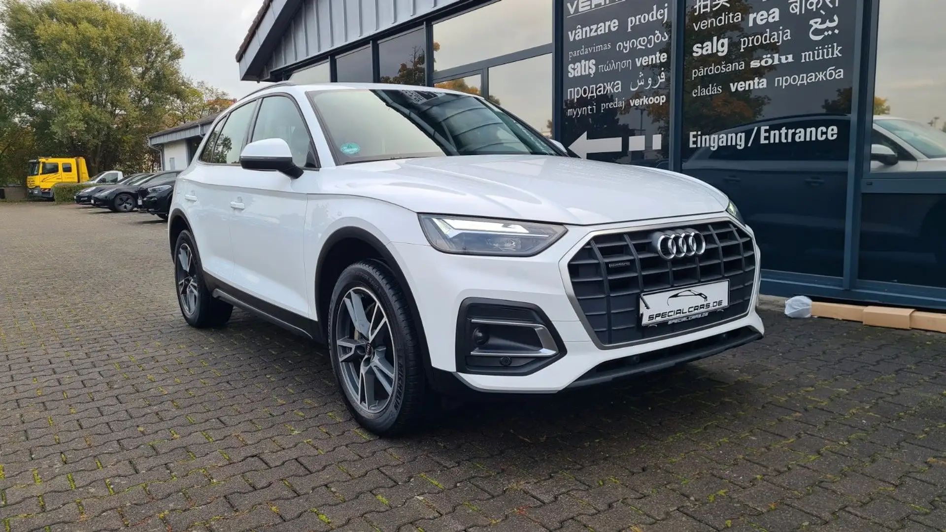 Audi Q5 50 TFSI e quattro - VIRTUAL - AHK - 8 x ALU Weiß - 1