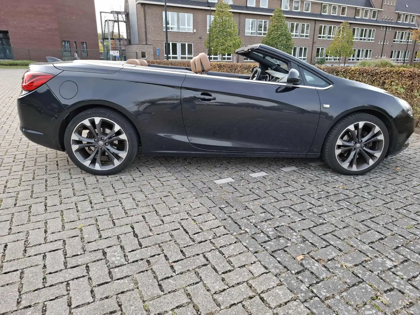 Opel Cascada Cascada 1.4 Turbo Start/StopUltimate Noir - 2
