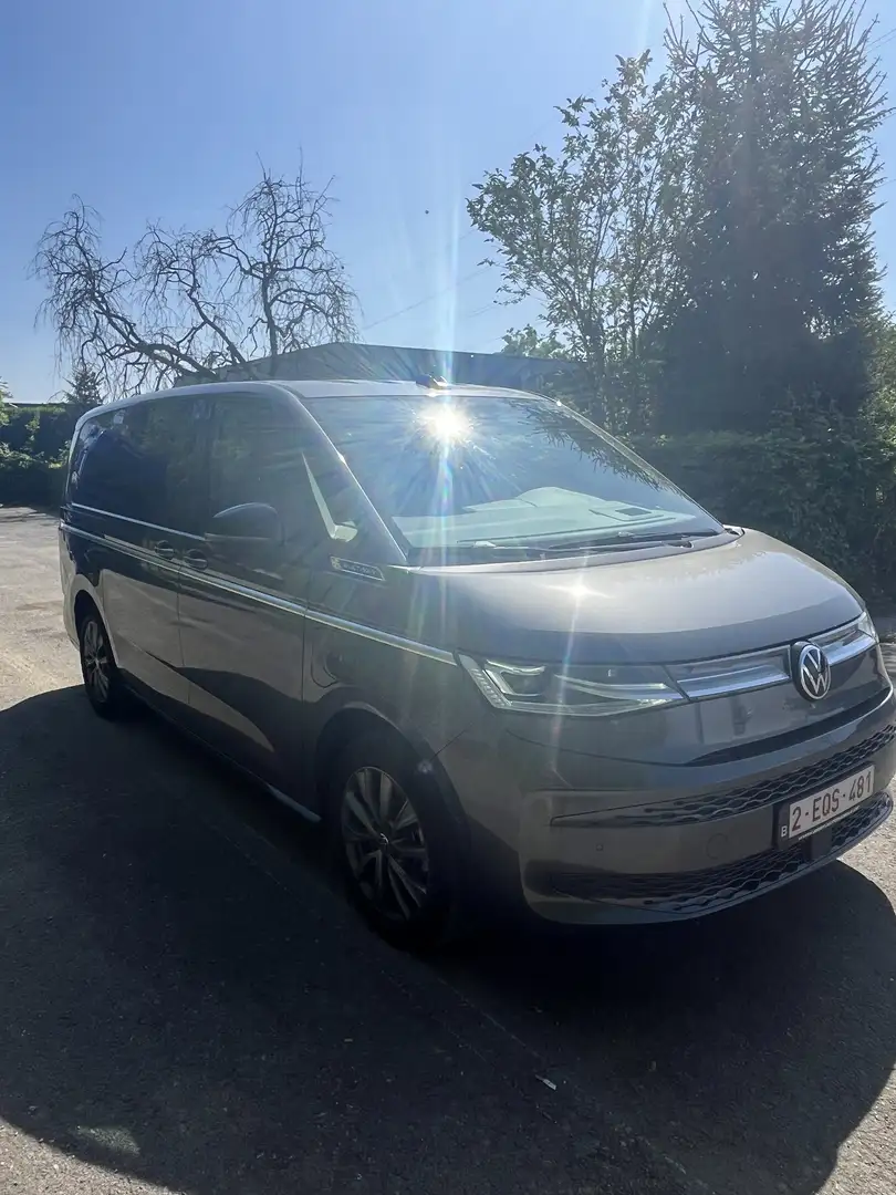 Volkswagen T7 Multivan Lang eHybrid Life Grijs - 2