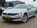 Volkswagen Passat Variant 1.6 TDI | Pano | Alcantara | Adaptive Cruise Gris - thumbnail 1