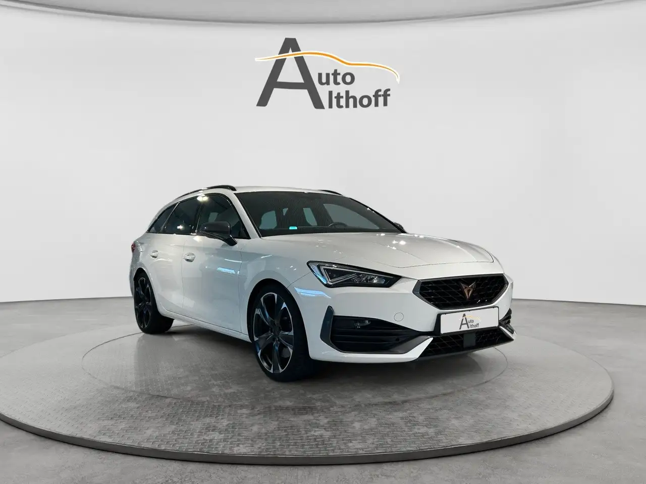 Cupra Leon Sportstourer VZ NAV/LED/SZH/PDC/LENKHEIZ