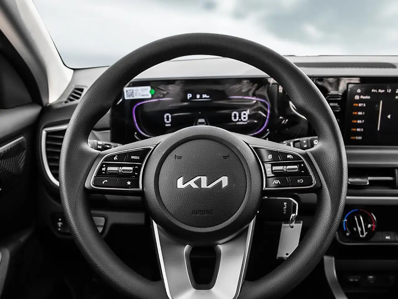 Kia Seltos снимка Kia Seltos