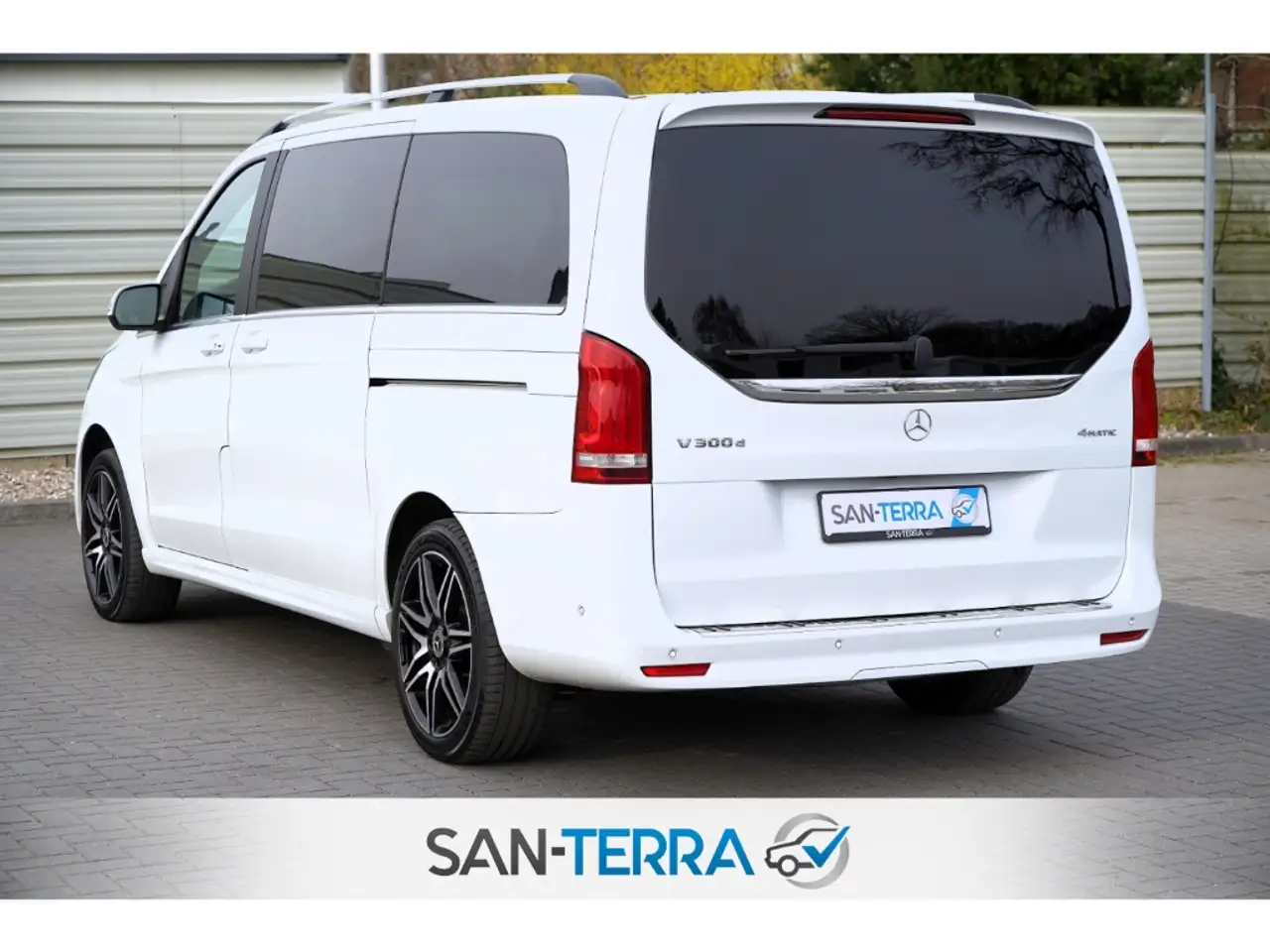 2022 Mercedes-Benz V 300 d AVANTGARDE AMG 4M MBUX*AIRMATIC*360-KAMERA*BURME, photograph 12