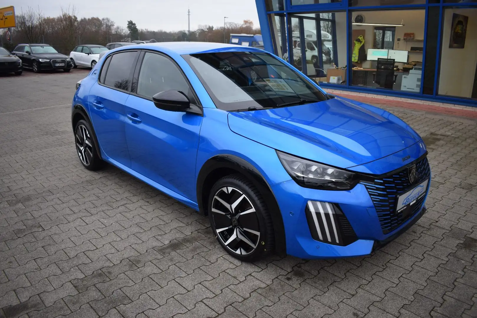 Peugeot 208 Hybrid 136 "GT" LED/Navi/APP/360-Grad Blau - 1
