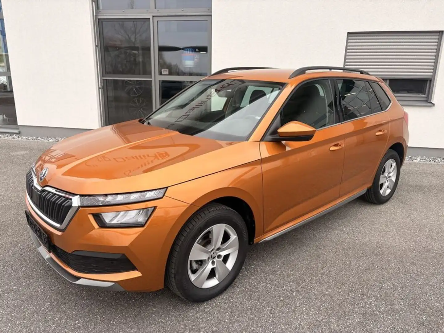 Skoda Kamiq Style 1,0l TSI DSG Orange - 1