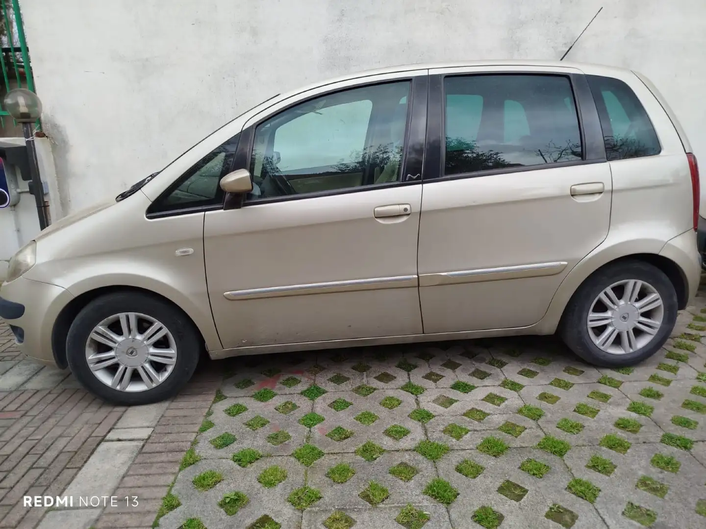 Lancia MUSA 1.9 mjt Platino Plus - 2