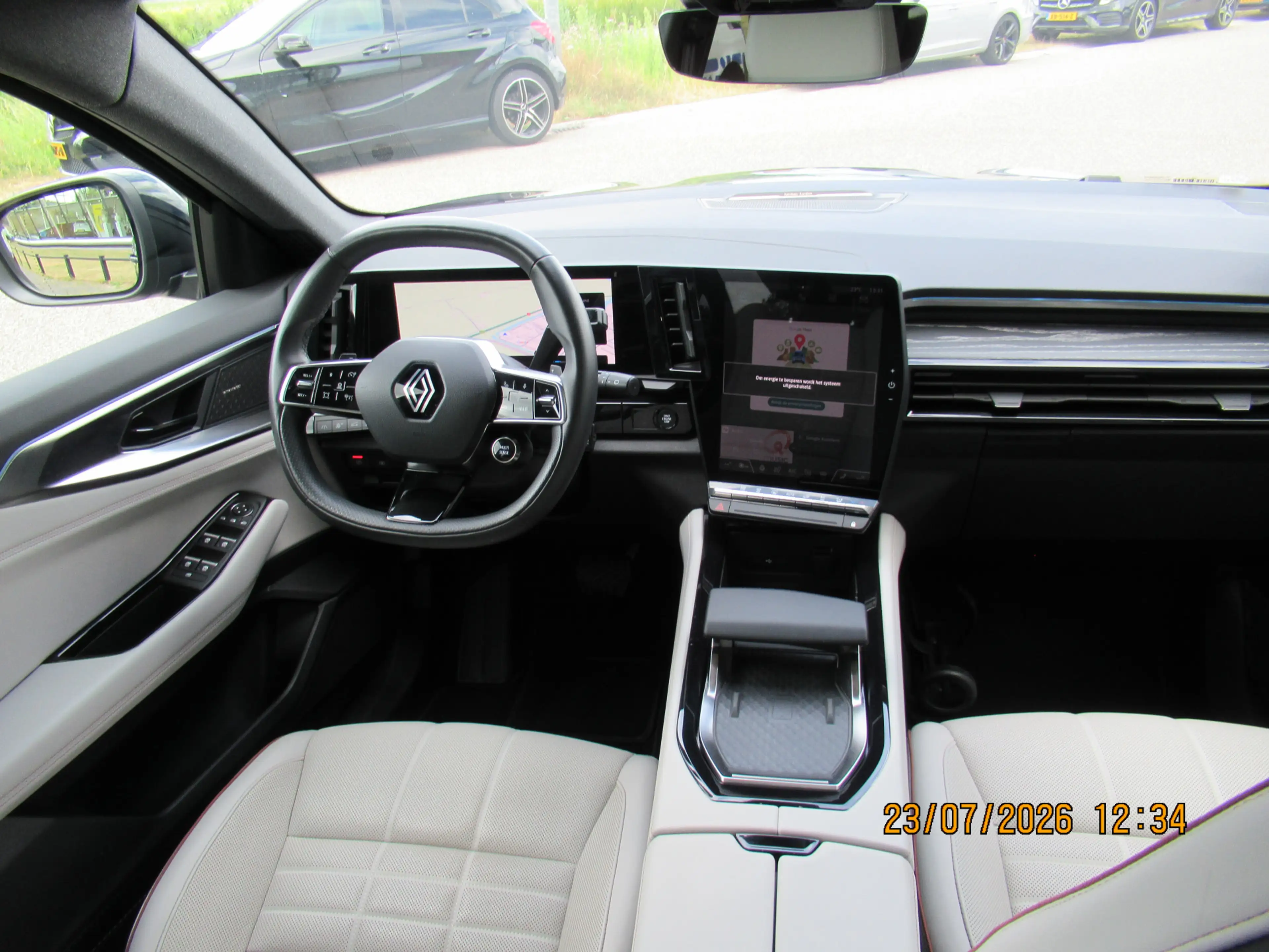 Renault Espace E-Tech full hybrid 200 iconic 7p. Panorama/ Harmon — photo 34