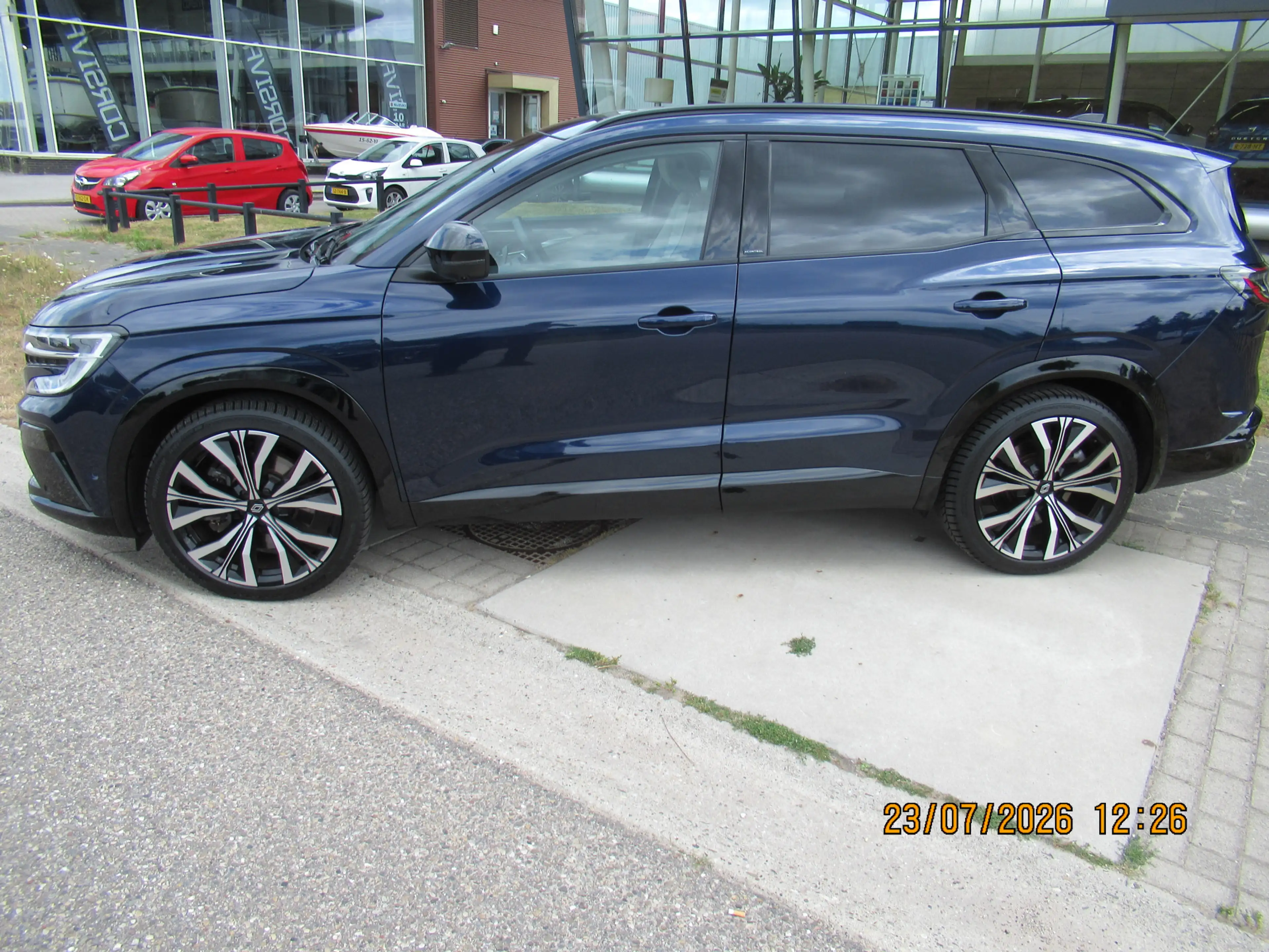 Renault Espace E-Tech full hybrid 200 iconic 7p. Panorama/ Harmon — photo 3