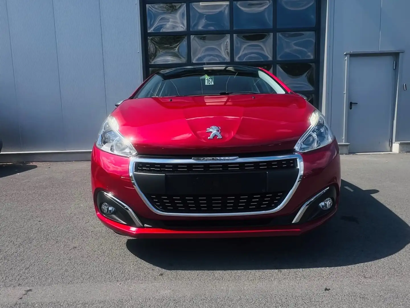 Peugeot 208 PureTech Allure STT Rojo - 2