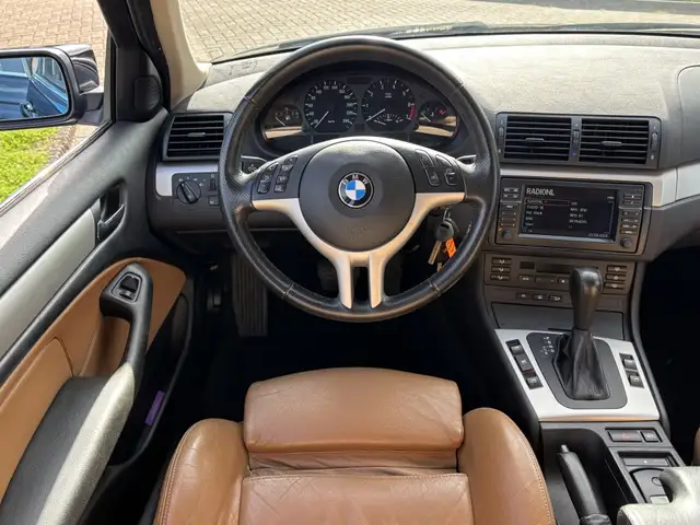 BMW 3 Series view 11