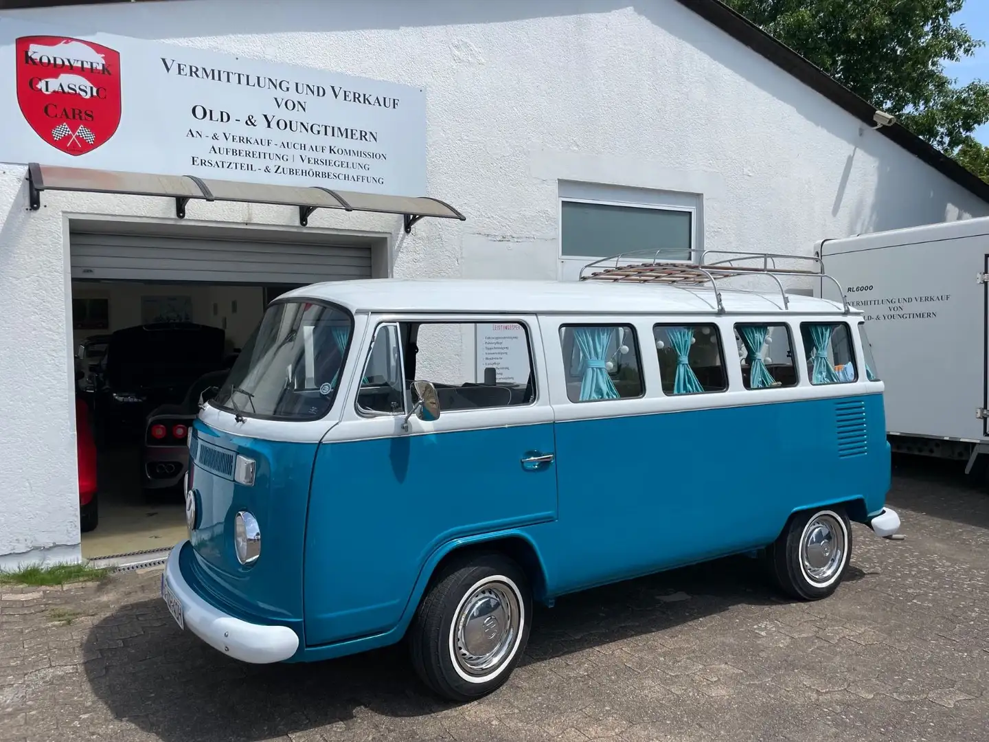 Volkswagen T2 Blau - 2