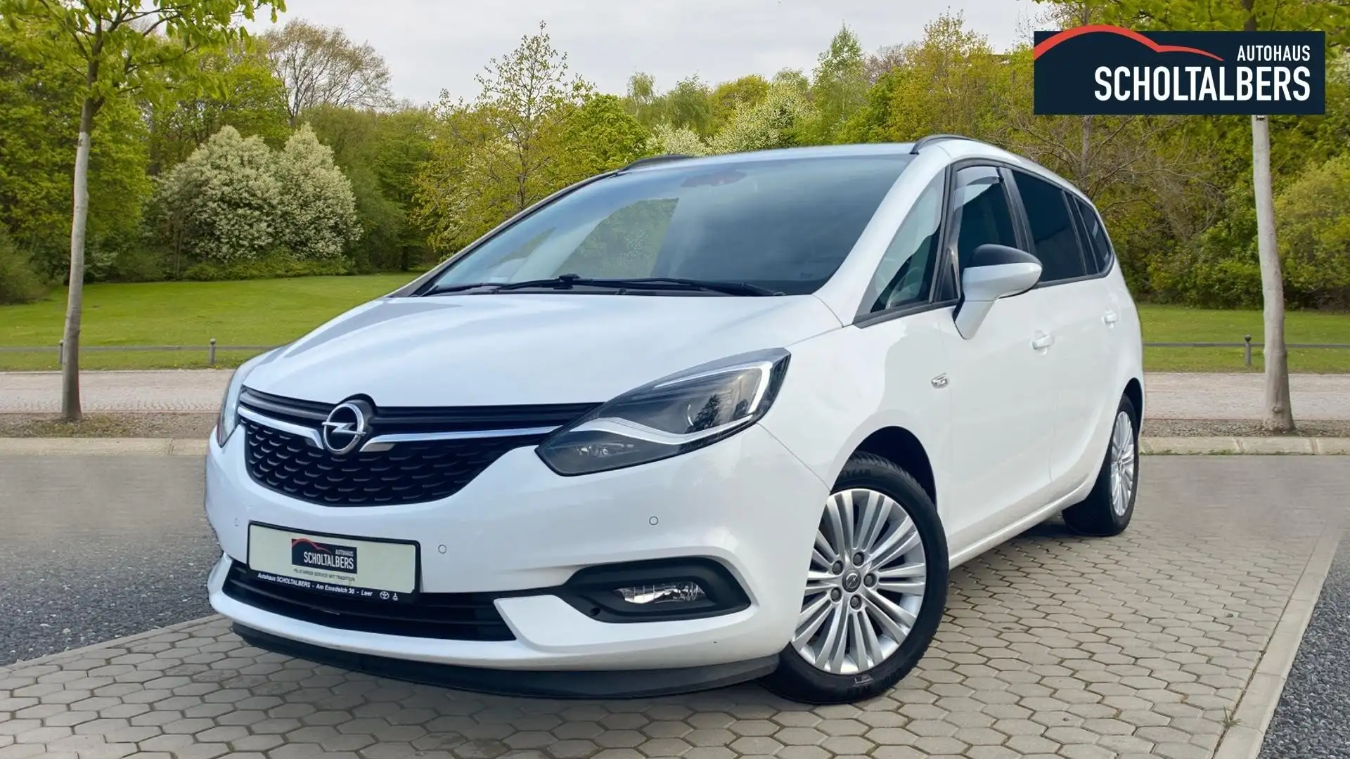 Opel Zafira ON Start/Stop / NAVI / AHK / PDC Blanc - 1