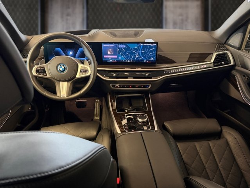 BMW X5 xDrive50e G05 XB1 — photo 9