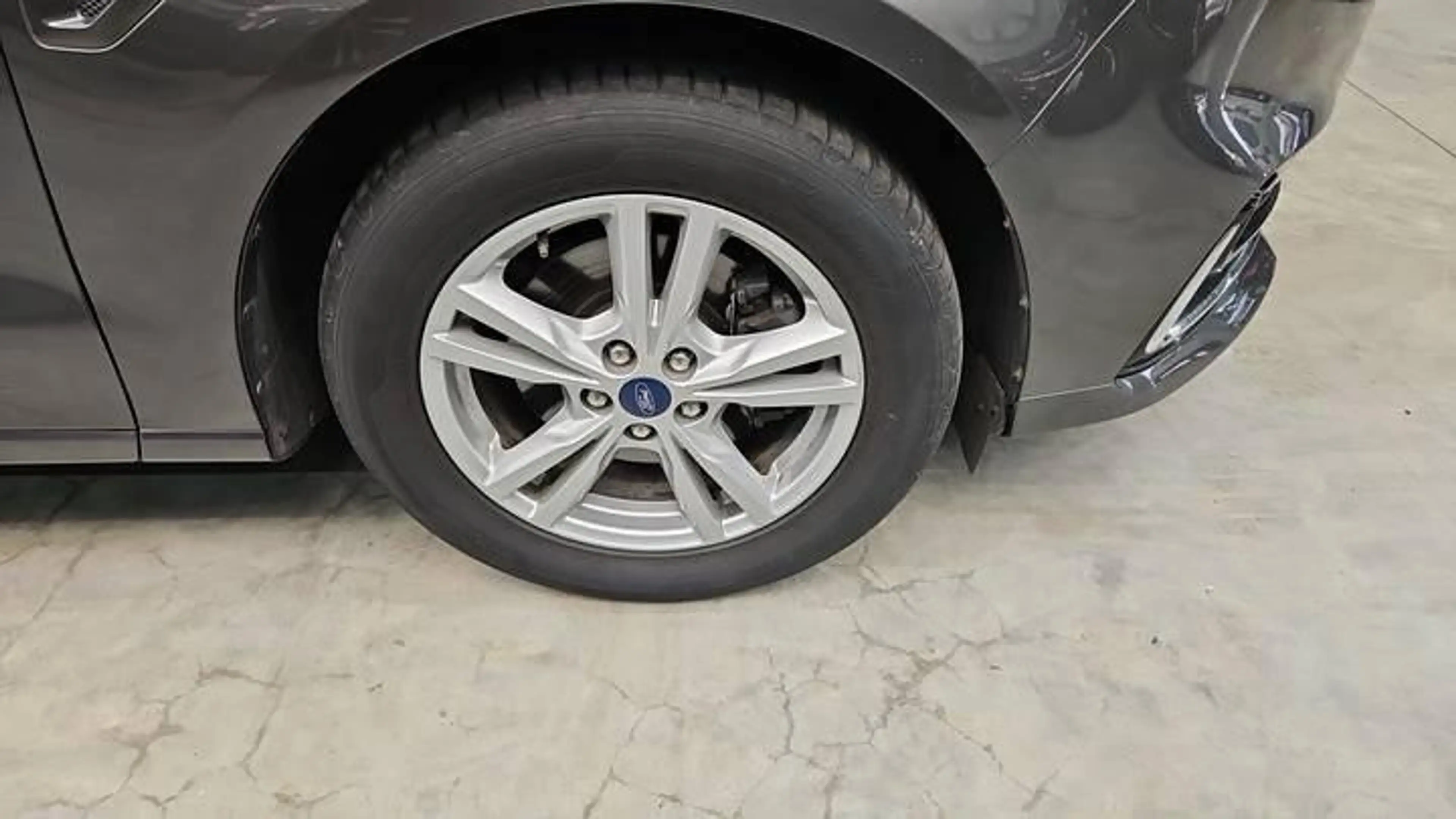 Ford S-Max S-MAX Hybrid Titanium 7-Sitzer · LED · Navi · Kame — photo 9