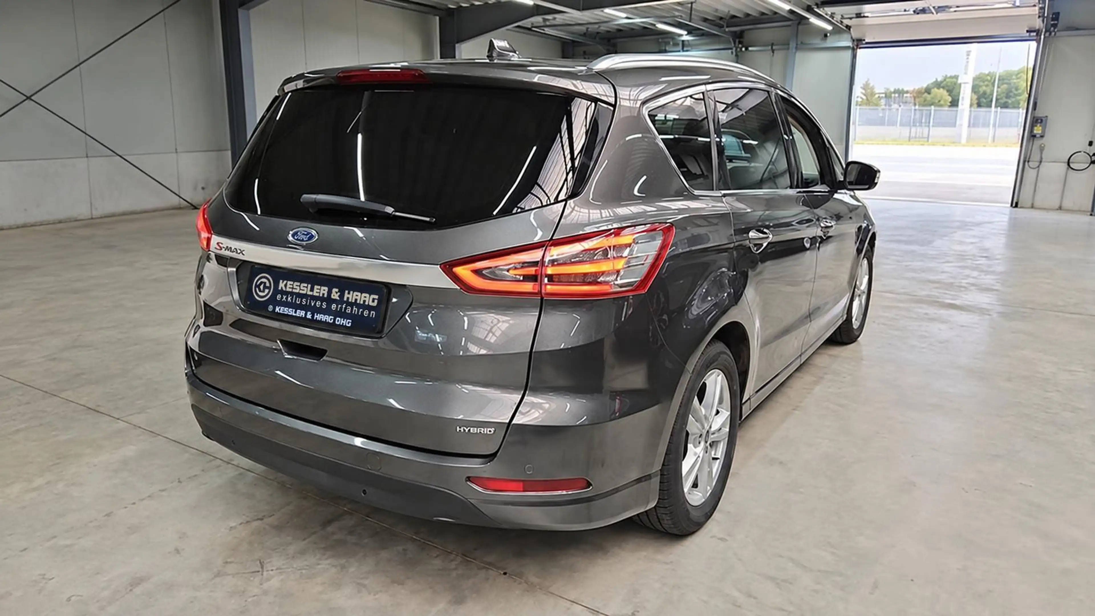 Ford S-Max S-MAX Hybrid Titanium 7-Sitzer · LED · Navi · Kame — photo 4
