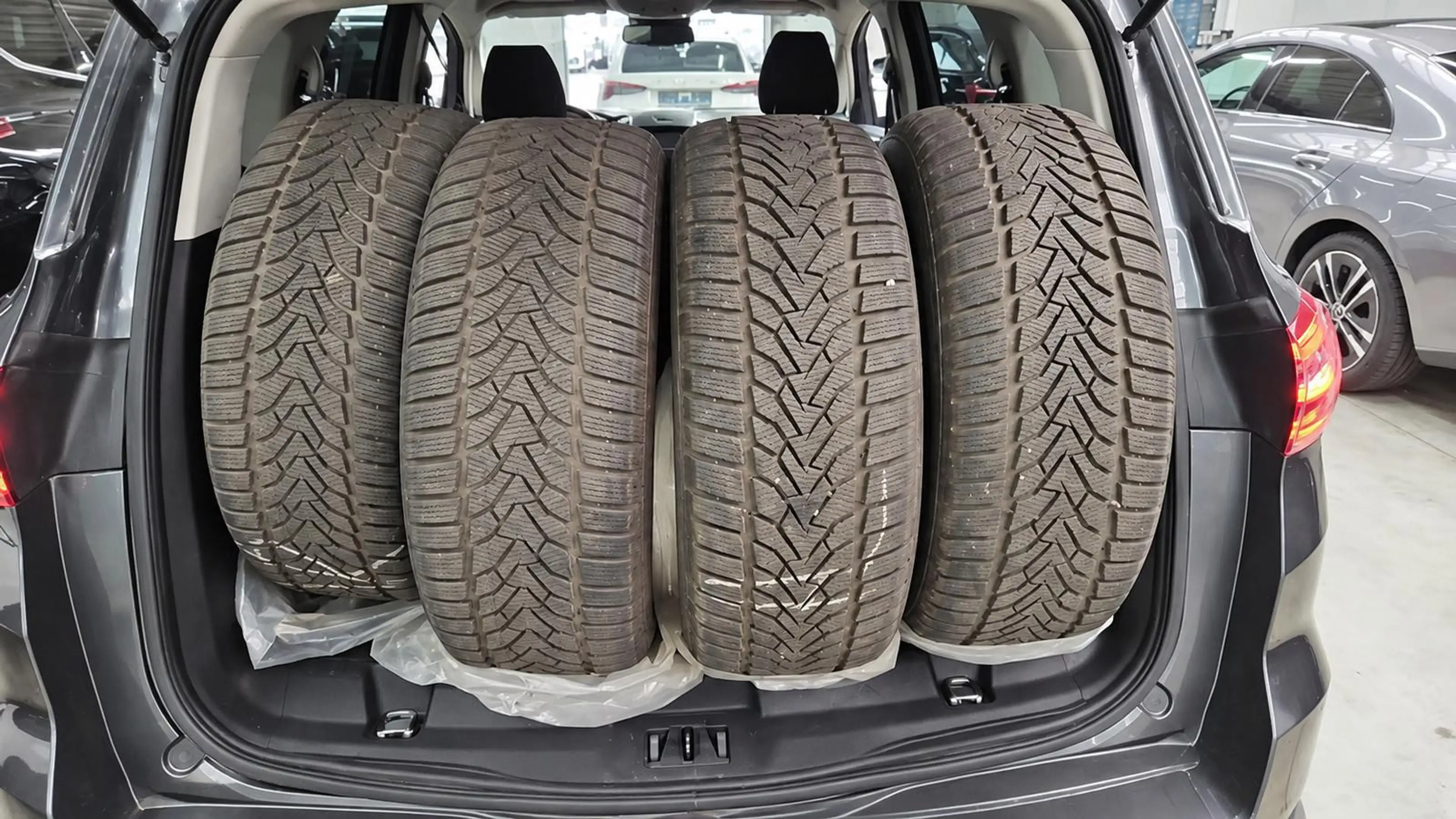 Ford S-Max S-MAX Hybrid Titanium 7-Sitzer · LED · Navi · Kame — photo 13