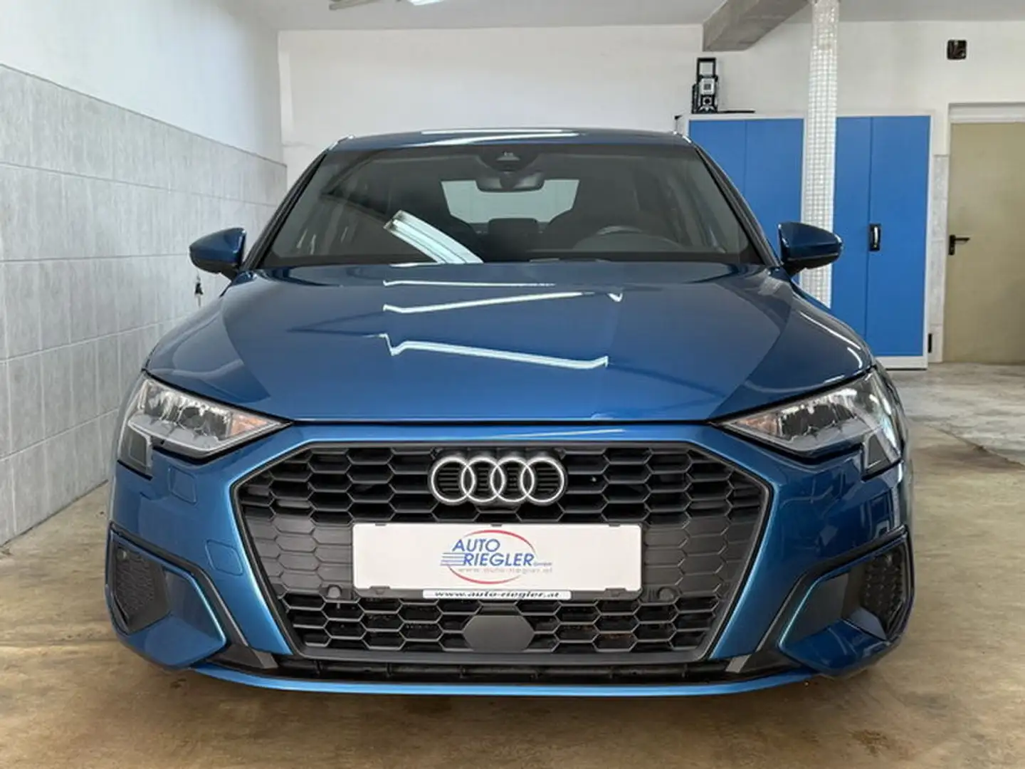 Audi A3 Limo TDI ''LED-Navi-Virtual-Sportsite-Ambiente'' Blau - 2