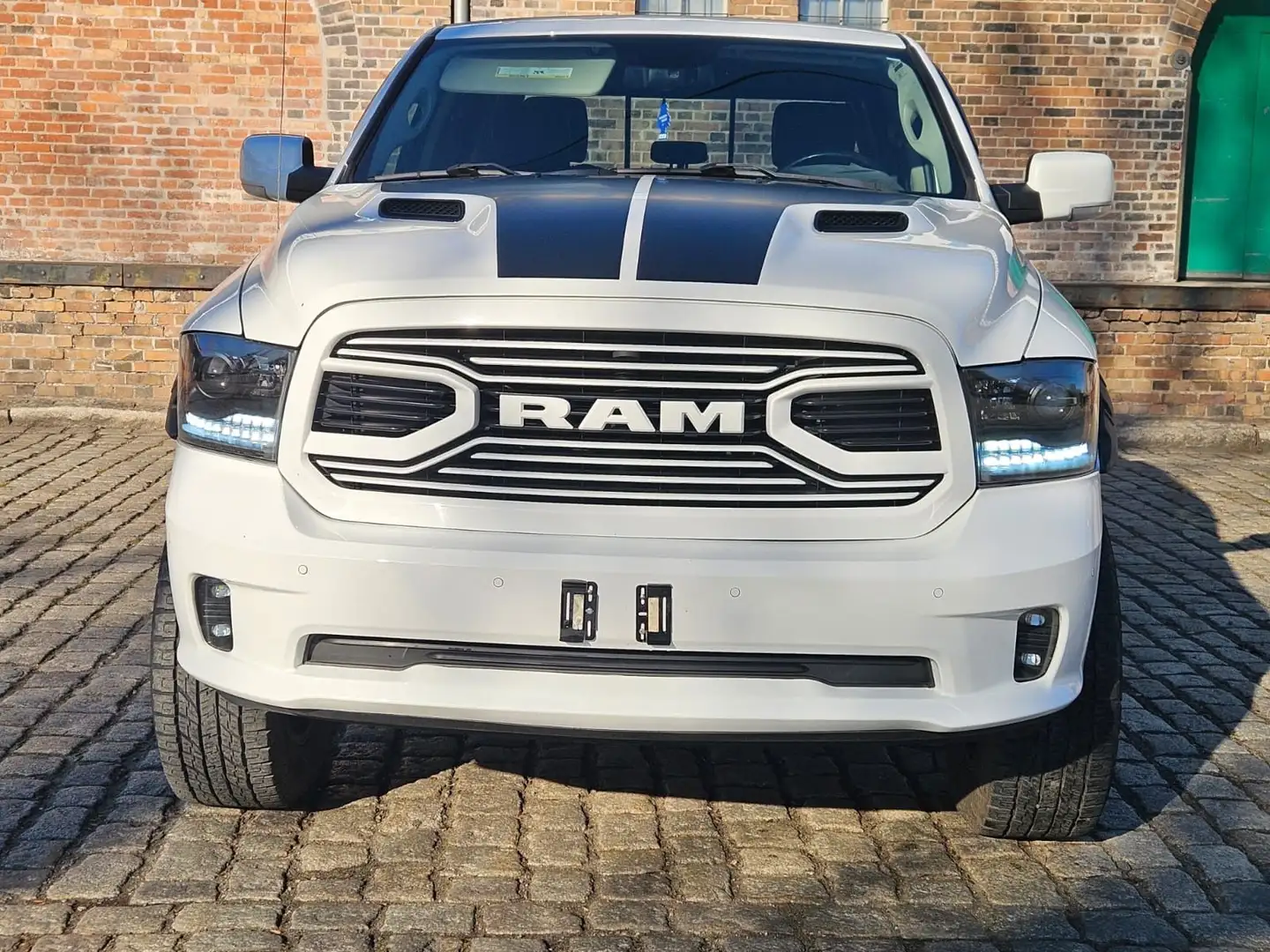 Dodge RAM Sport, 5.7 HEMI, Crew, Longbed,LPG Weiß - 1