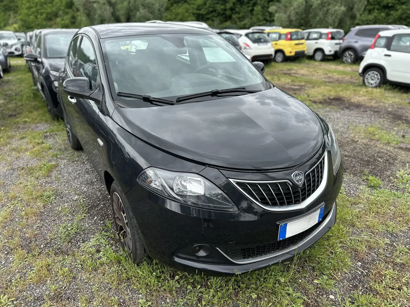 Lancia Ypsilon 1.0 FireFly 5 porte S&S Hybrid Platino Nero - 1