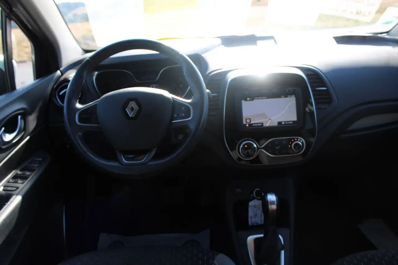 Renault Captur — photo 10