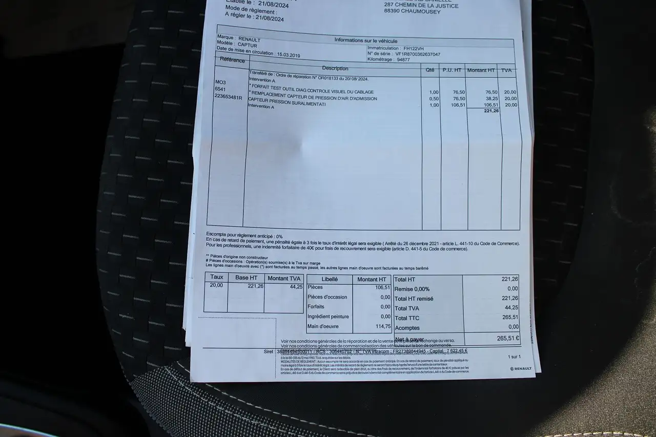 Renault Captur — photo 17