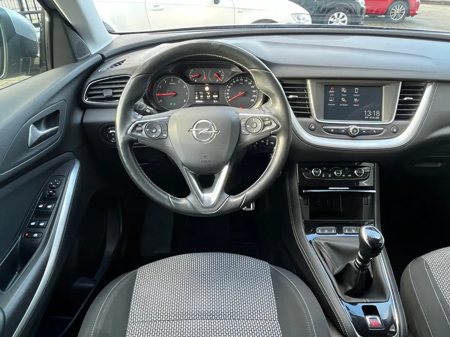 Opel Grandland X 1.2 Turbo 131PK Clima,Cruise,AppleCarPlay,Stoel+St Gris - 2