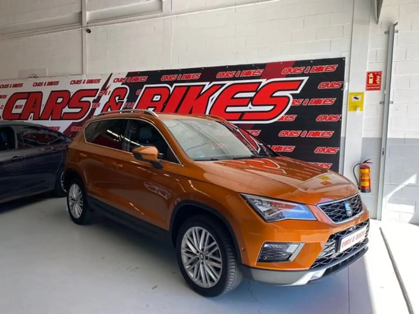 SEAT Ateca 1.5 EcoTSI S&S Xcellence Orange - 1