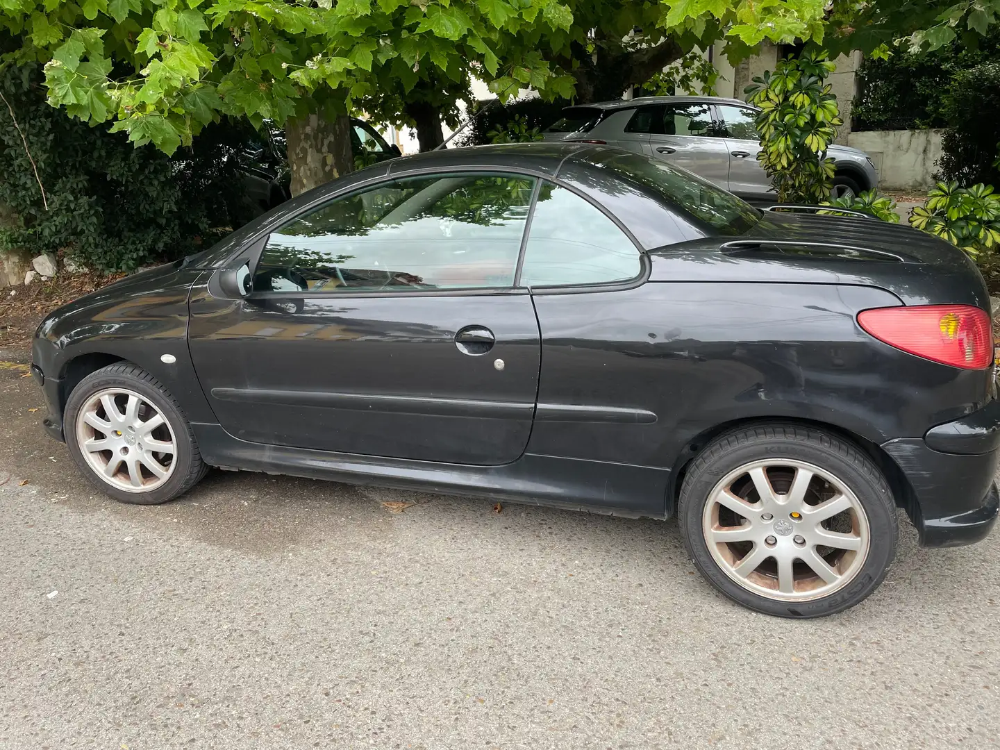 Peugeot 206 206 CC 1.6 Quiksilver Quiksilver Negro - 1