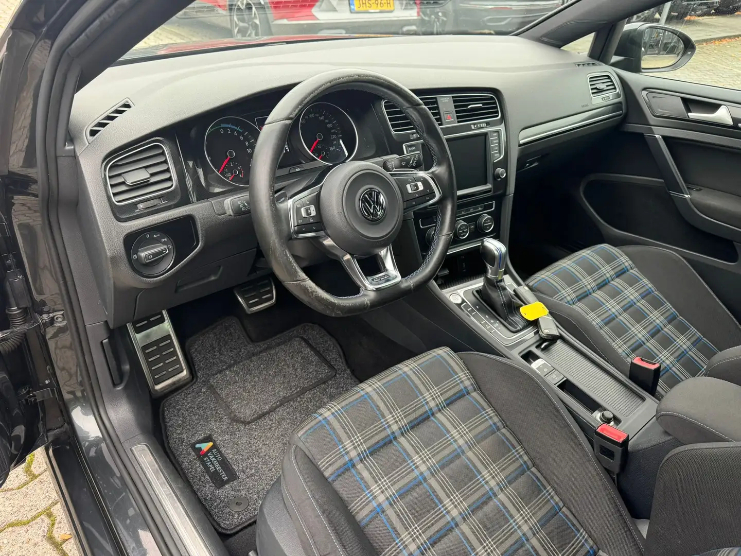Volkswagen Golf GTE 1.4 TSI trekhaak, navi, pdc, cruise Gris - 2