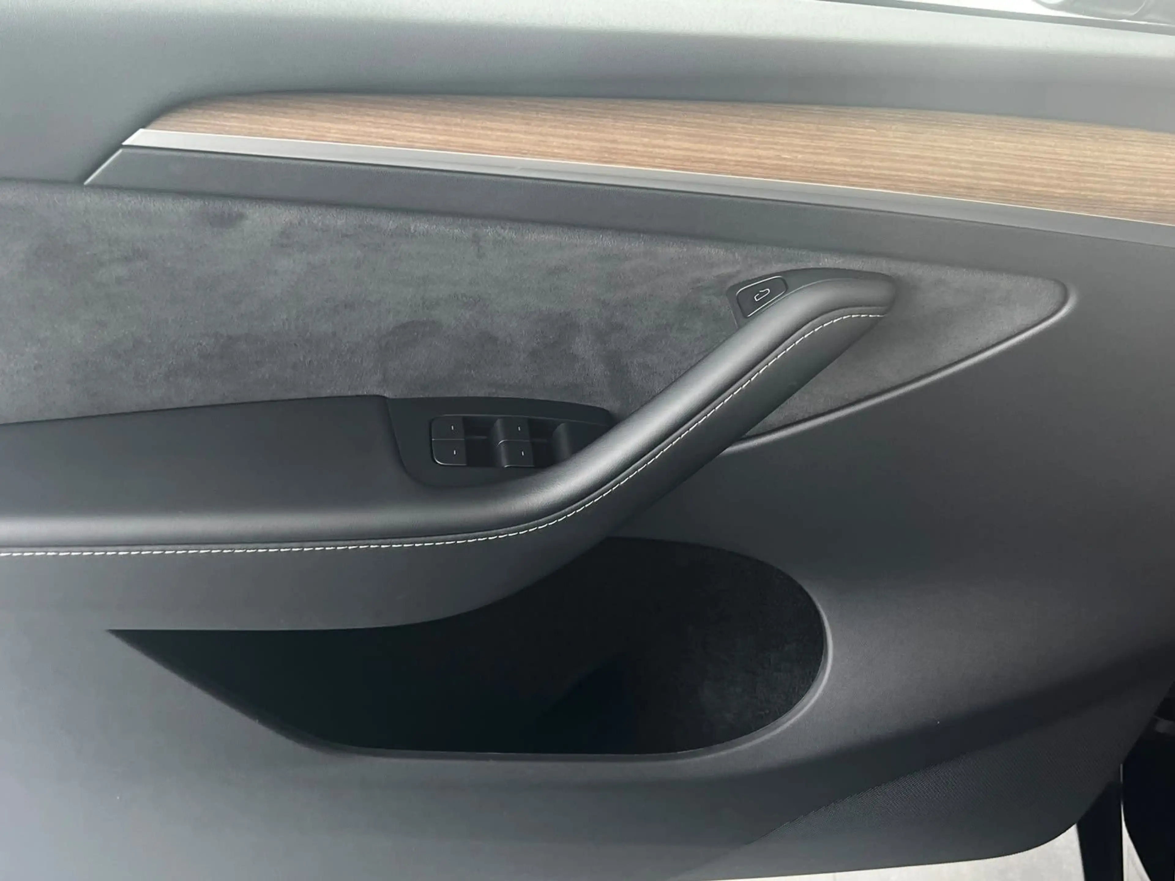 Tesla Model Y Long Range Dual AWD "LED/Pano/ACC/Klima" — photo 7