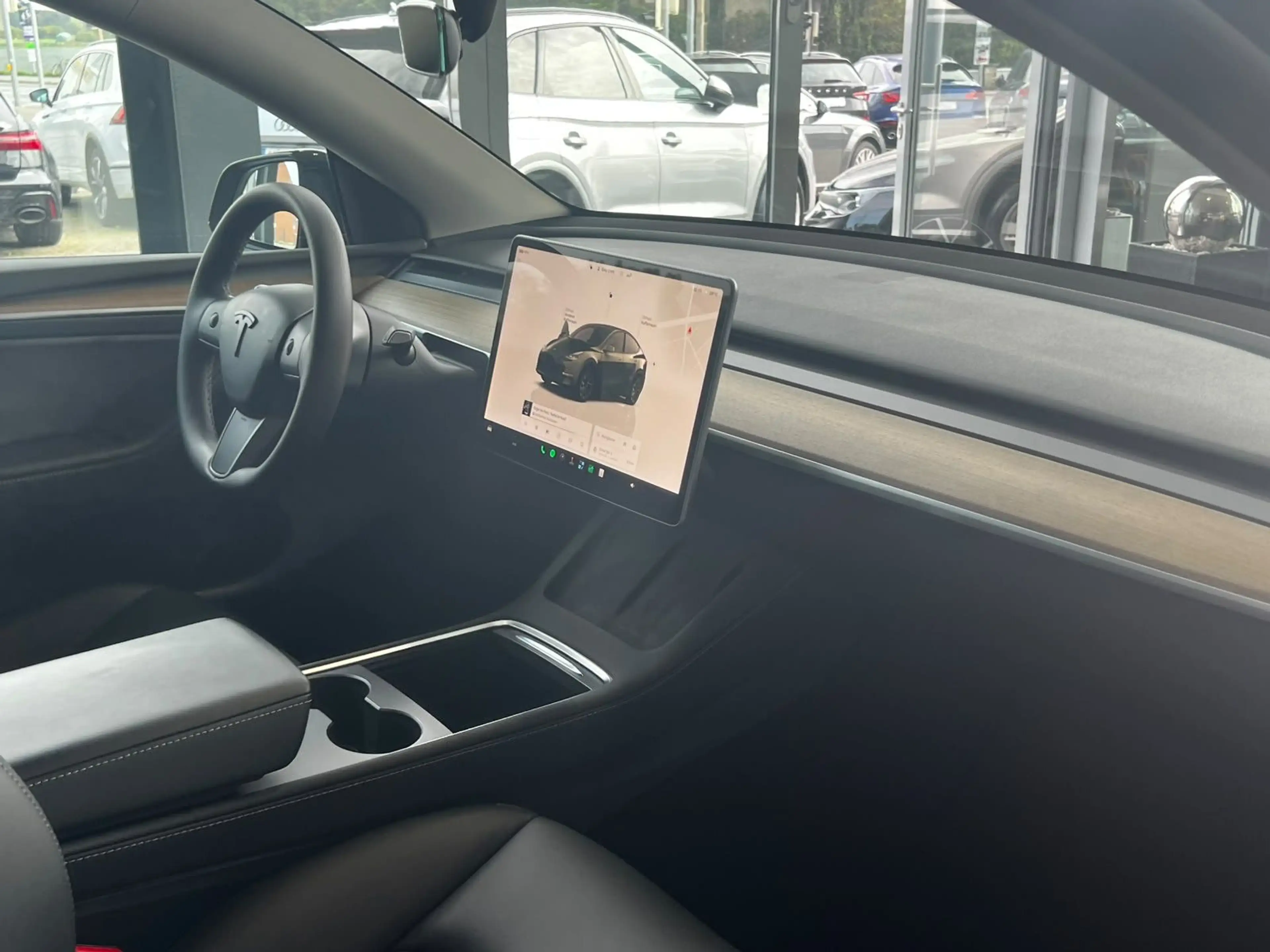 Tesla Model Y Long Range Dual AWD "LED/Pano/ACC/Klima" — photo 13