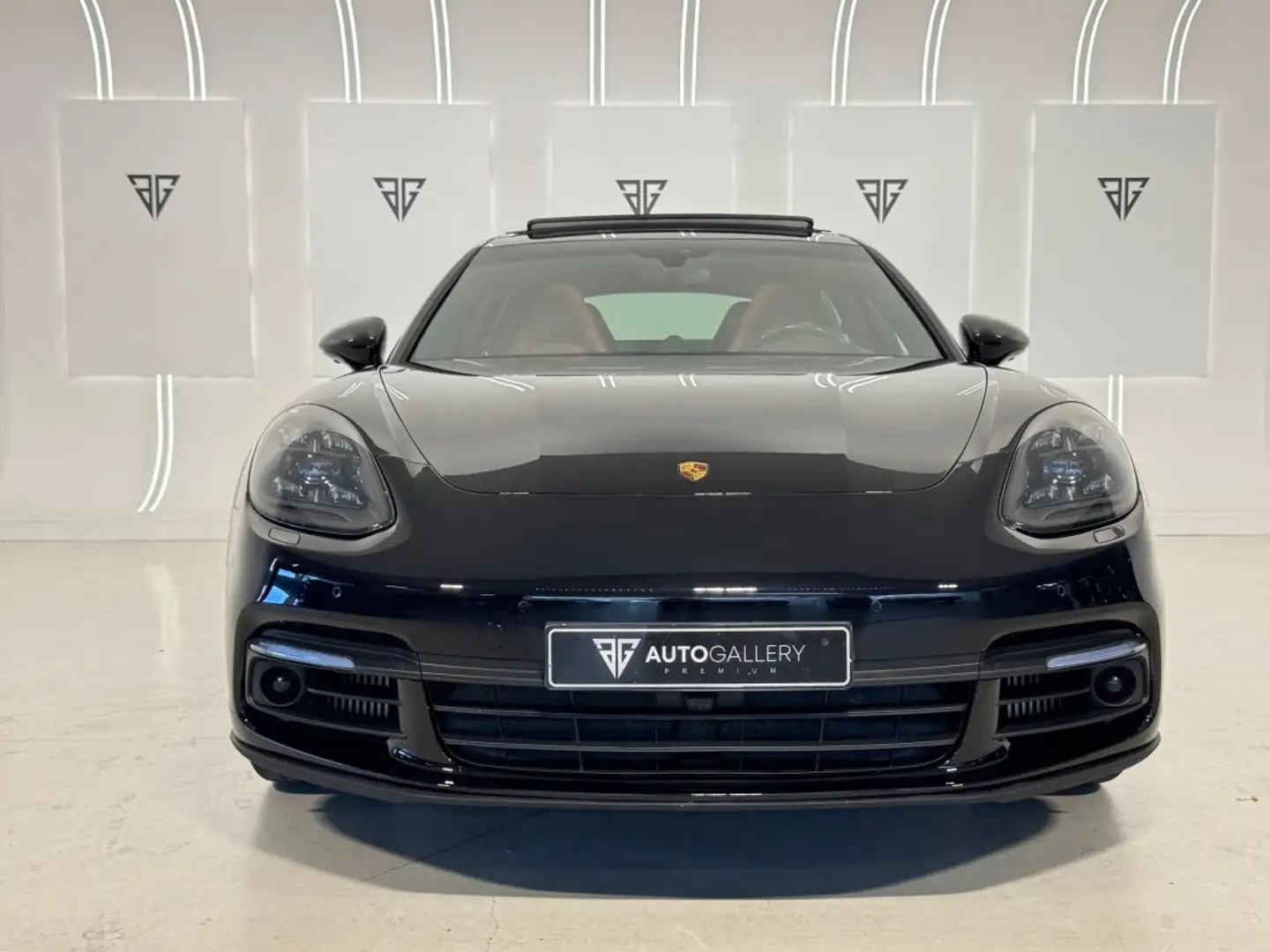Porsche Panamera 4 e-Hybrid Negro - 2