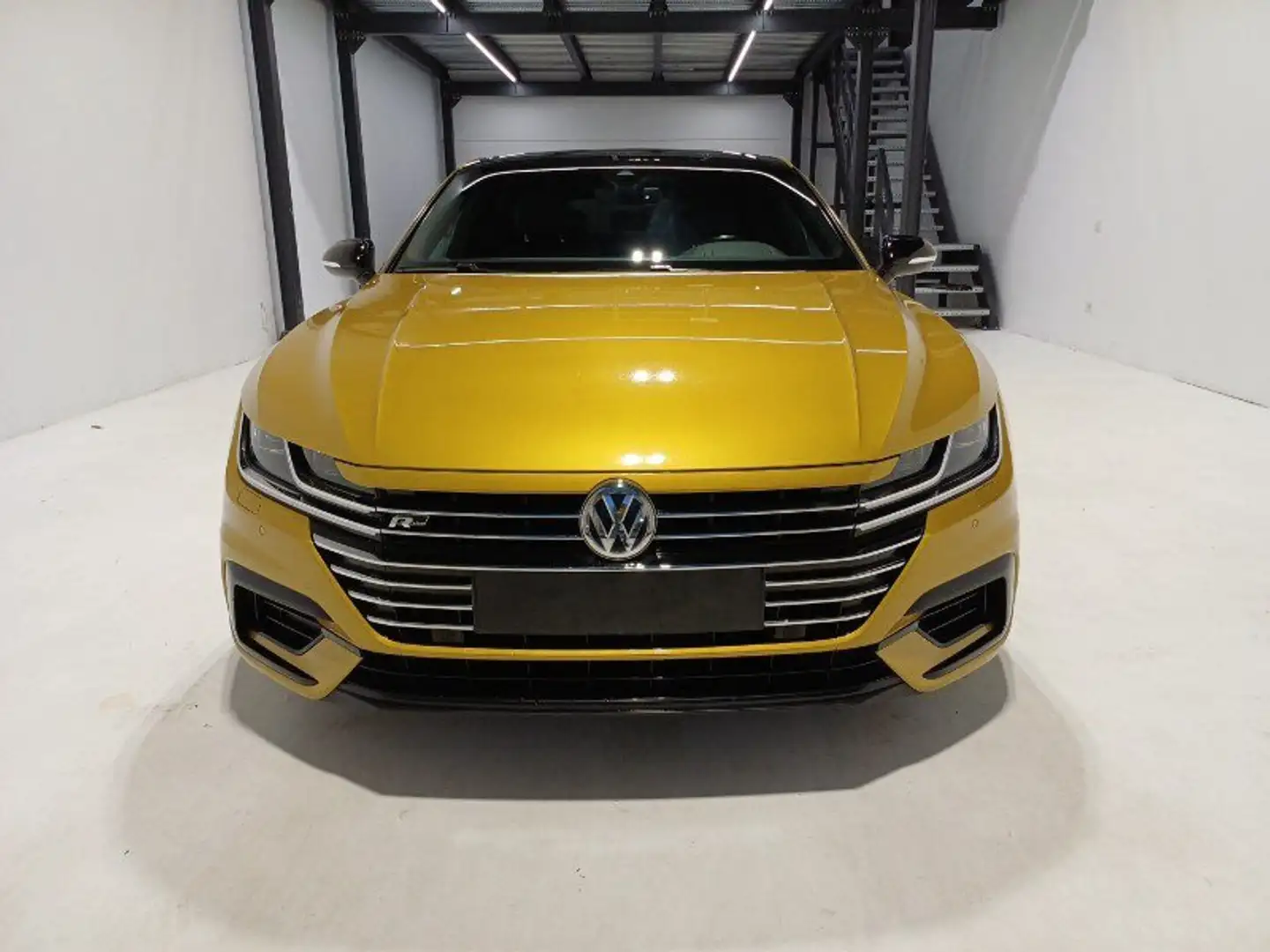 Volkswagen Arteon Arteon 2.0 BiTDI SCR 4MOTION DSG Sport BlueMotion Geel - 2