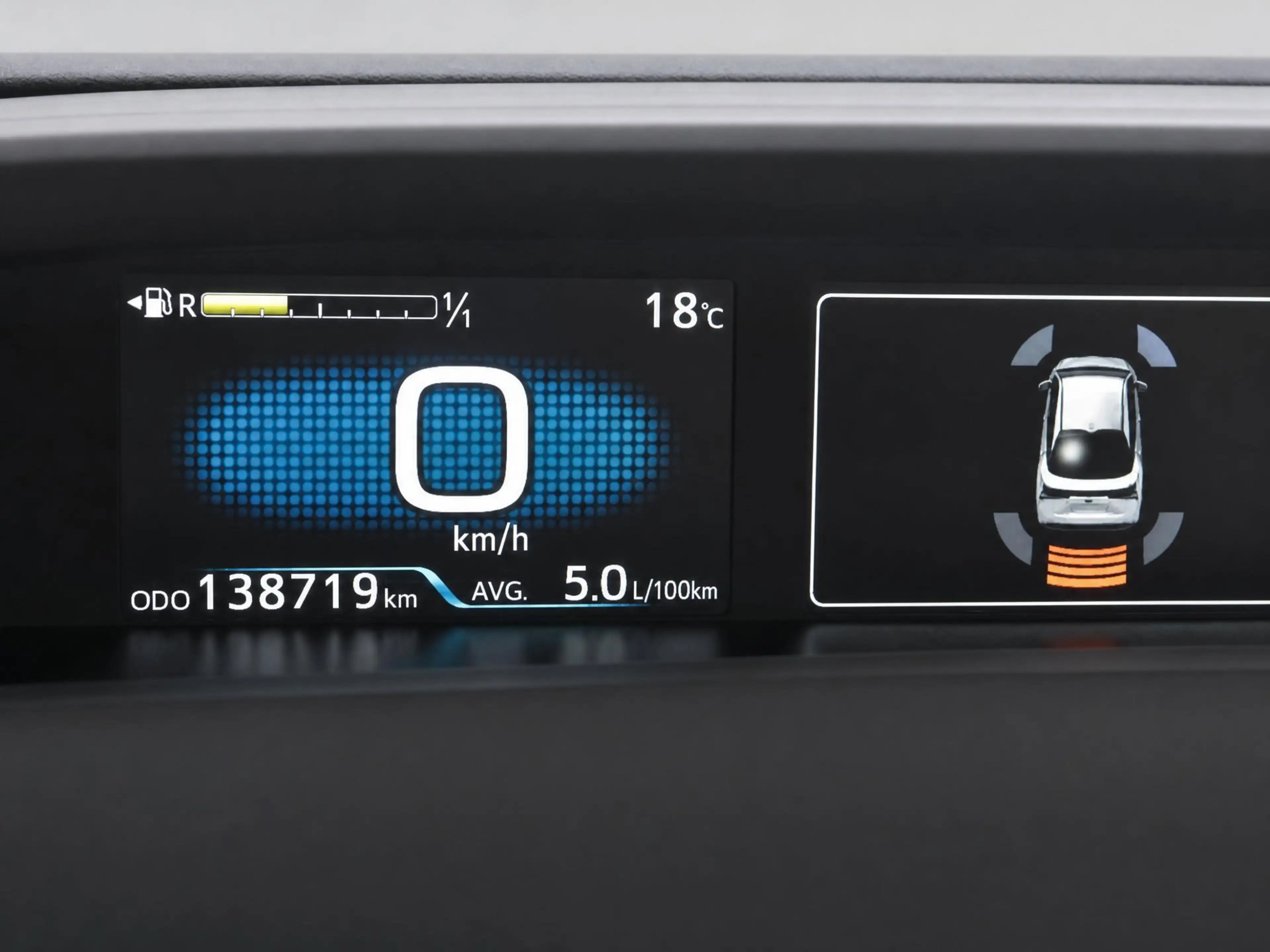 Toyota Prius 1.8 Dynamic // NAVI // CAMERA // ADAPTIVE CRUISE / — photo 23