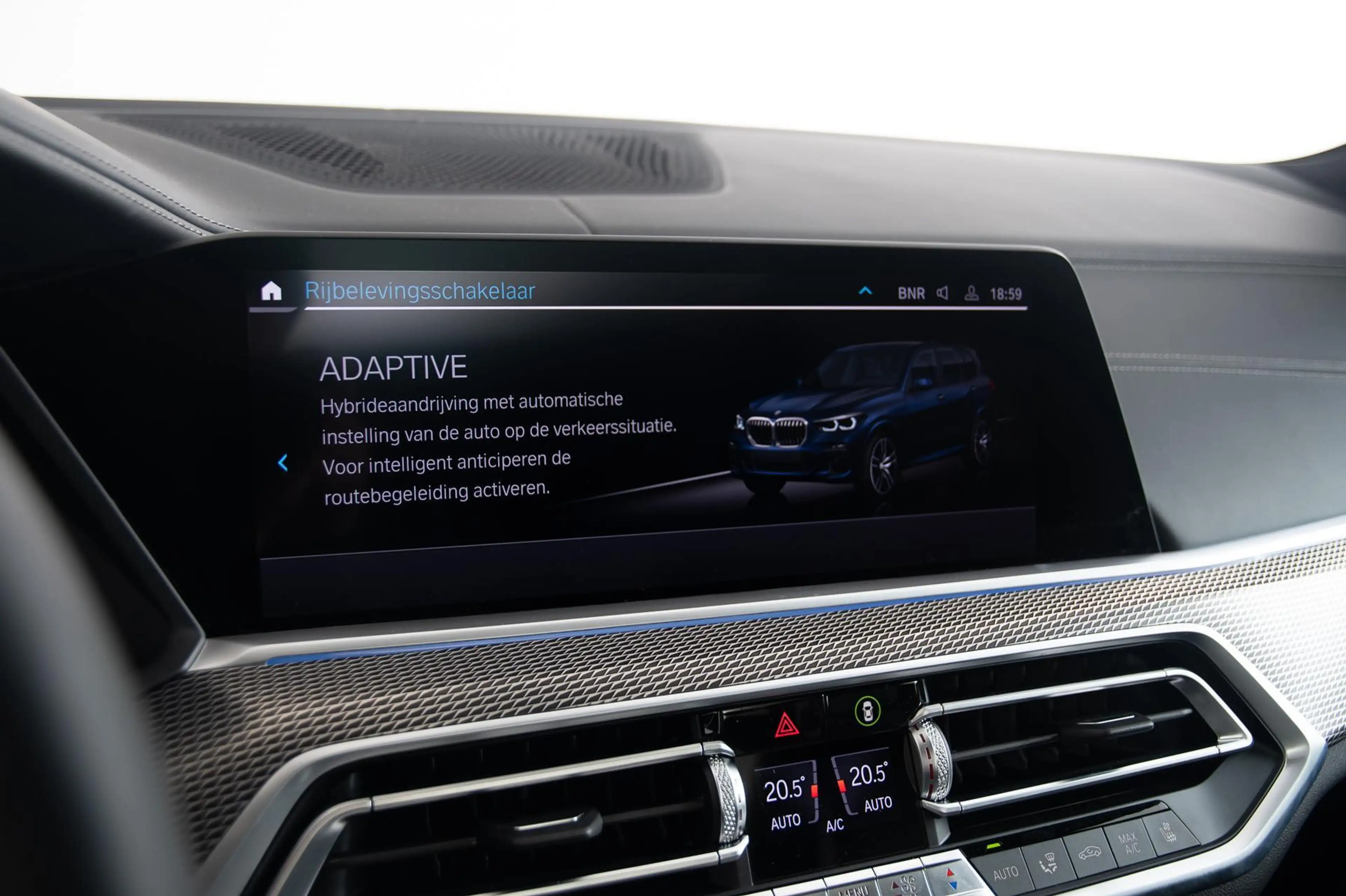 BMW X5 xDrive45e High Executive M Sport - Head-Up Display — photo 15