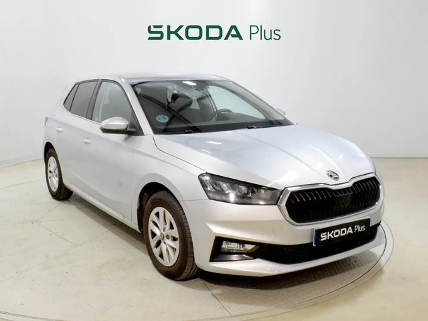 Skoda Fabia 1.0 TSI Selection DSG 85kW Plateado - 1