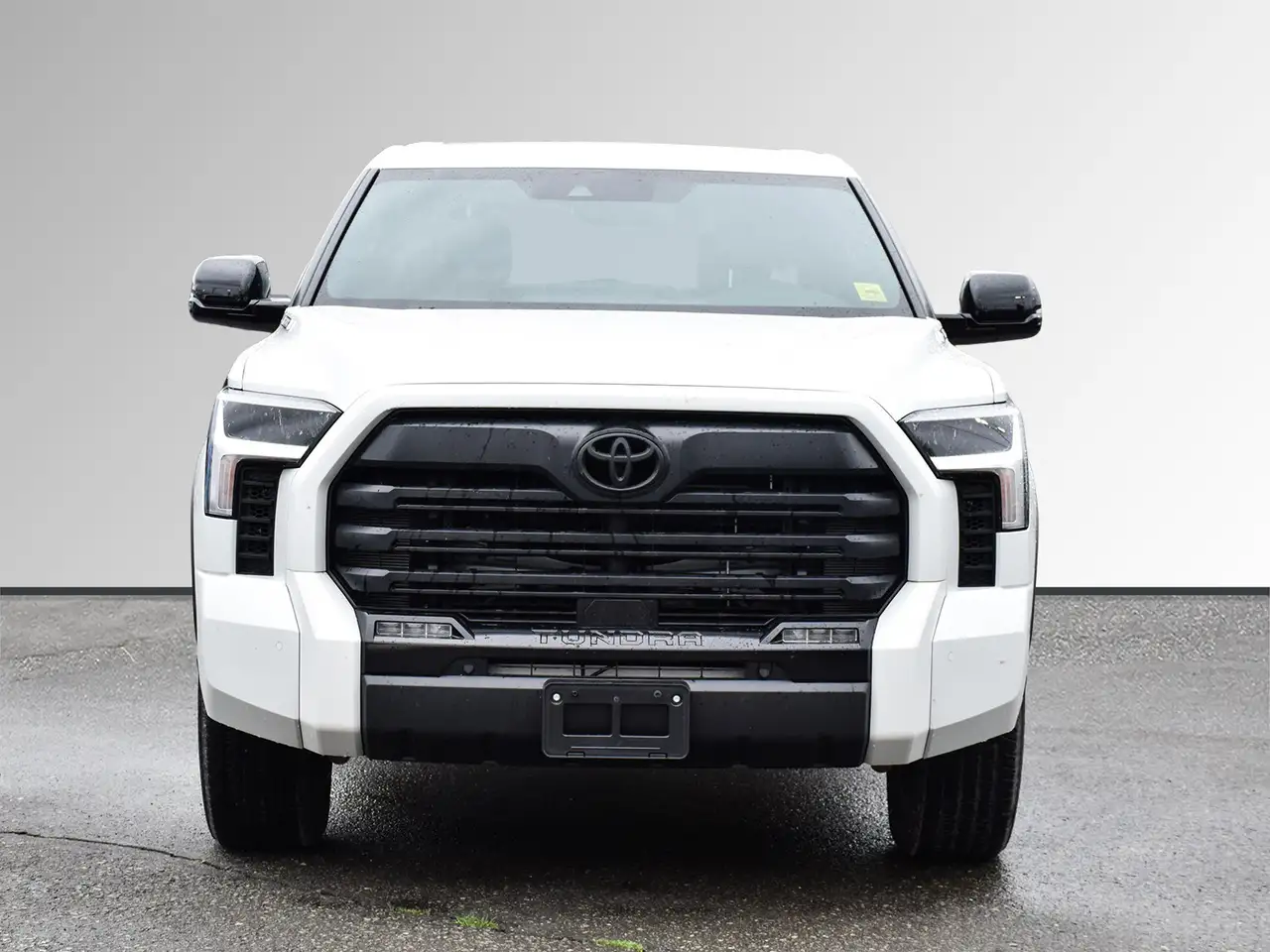 Toyota Tundra снимка Toyota Tundra