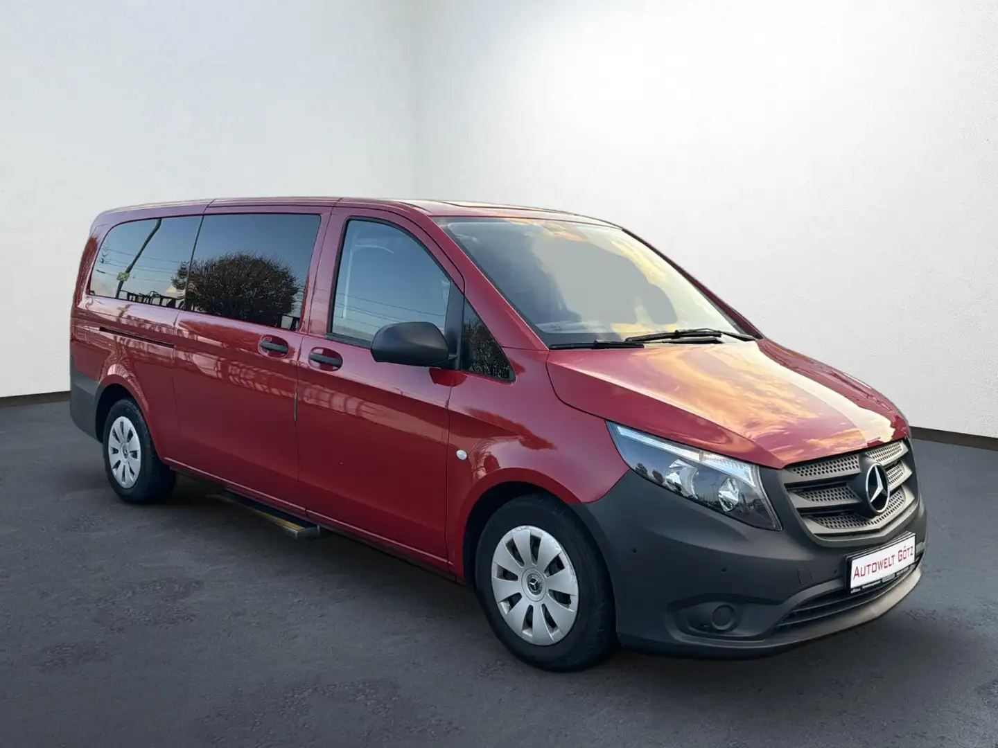 Mercedes-Benz Vito Tourer 116 CDI*extralang*8-Sitzer*Tritt Rouge - 2