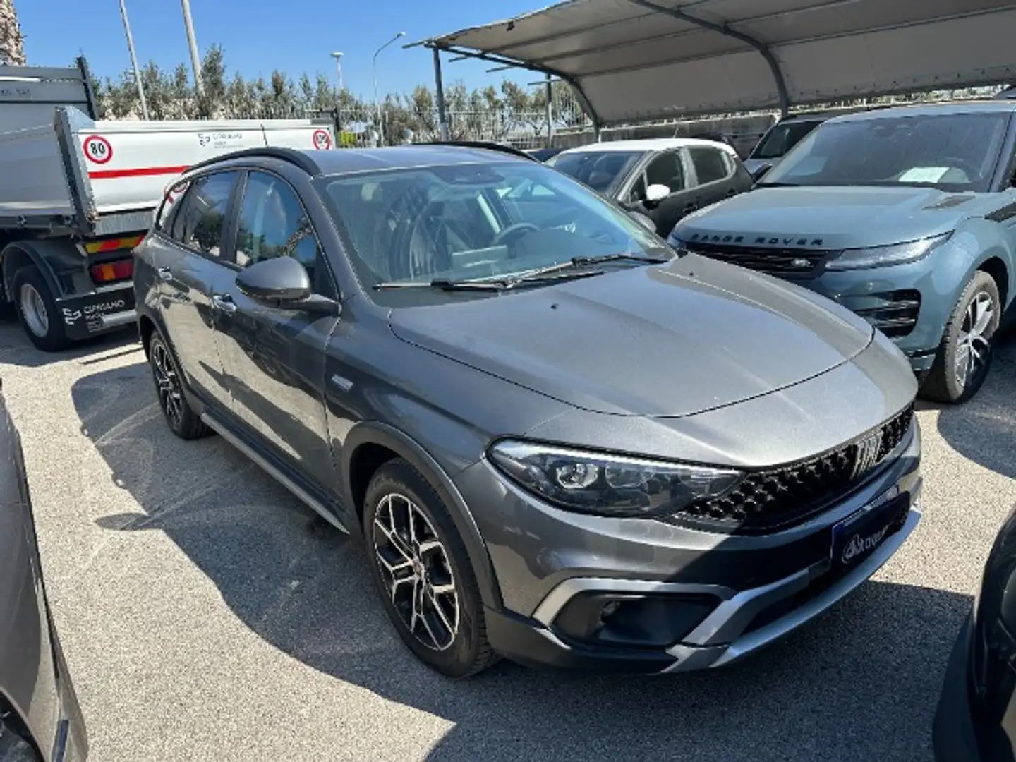 Fiat Tipo 1.5 Hybrid DCT SW Cross Šedá - 1