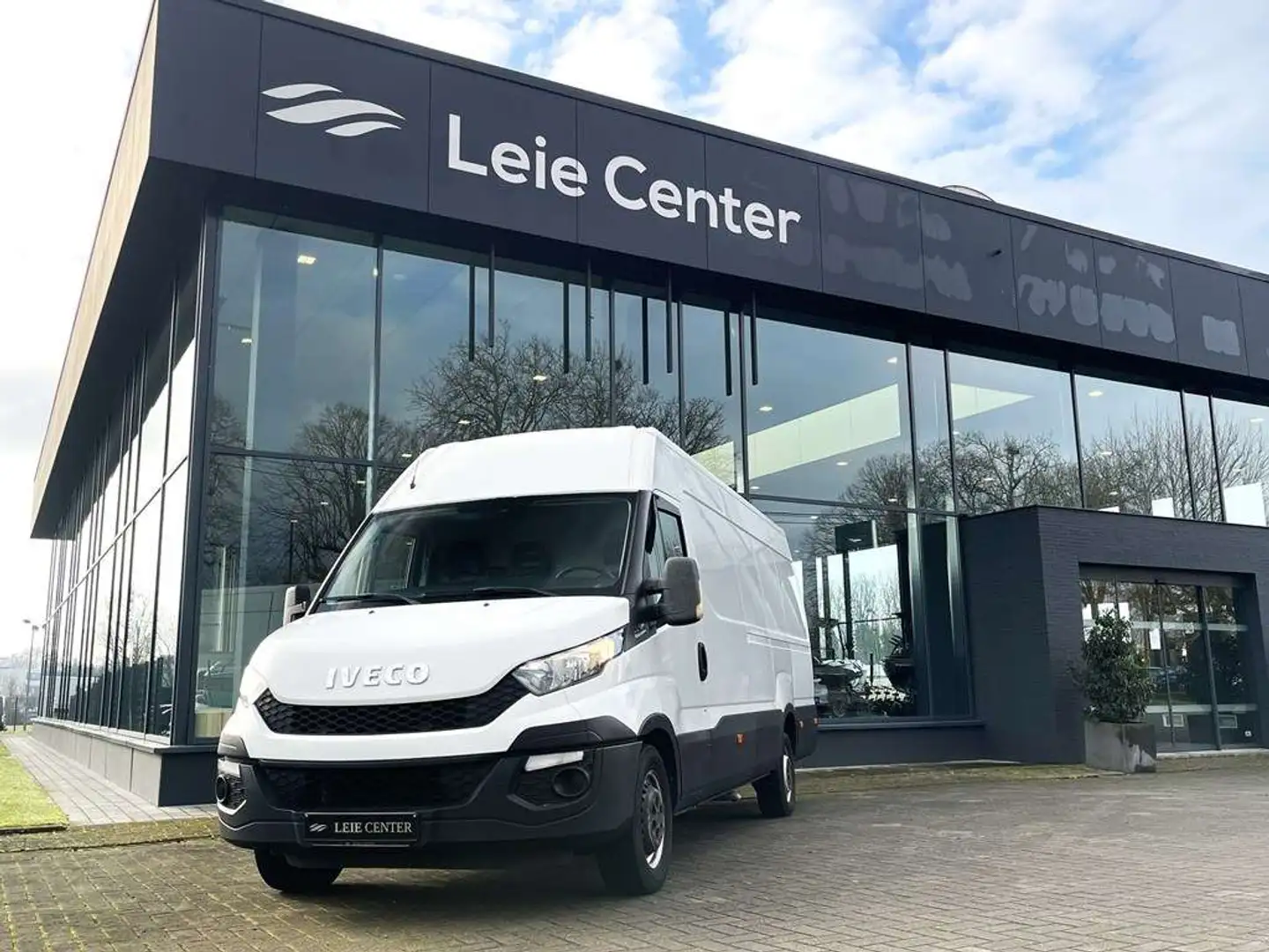 Iveco Daily L4 35-130 HI MATIC  AUTOMAAT  CRUISE  TREKHAAK Blanc - 2