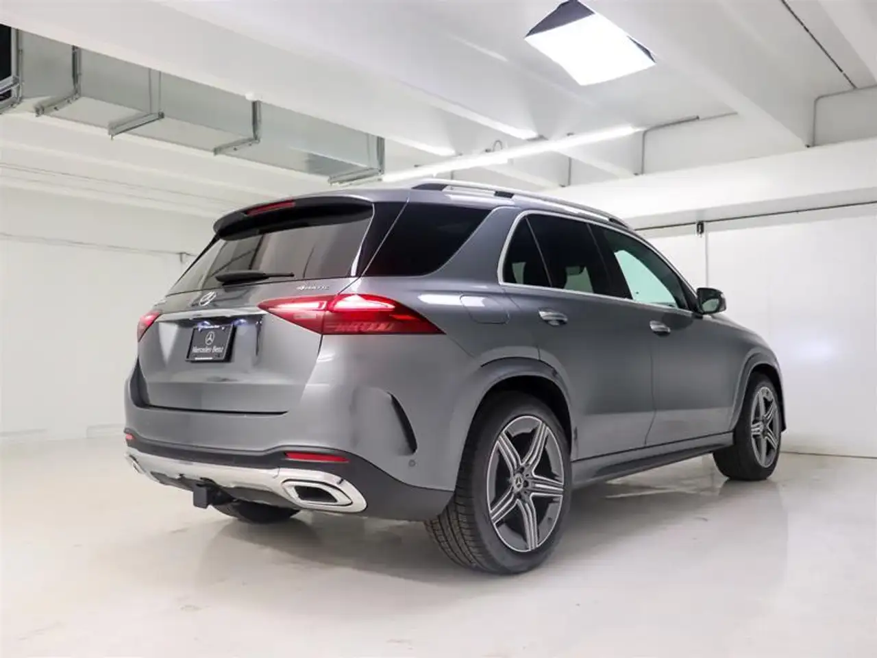 Mercedes-Benz GLE снимка Mercedes-Benz GLE