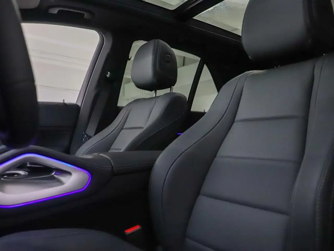 Mercedes-Benz GLE снимка Mercedes-Benz GLE