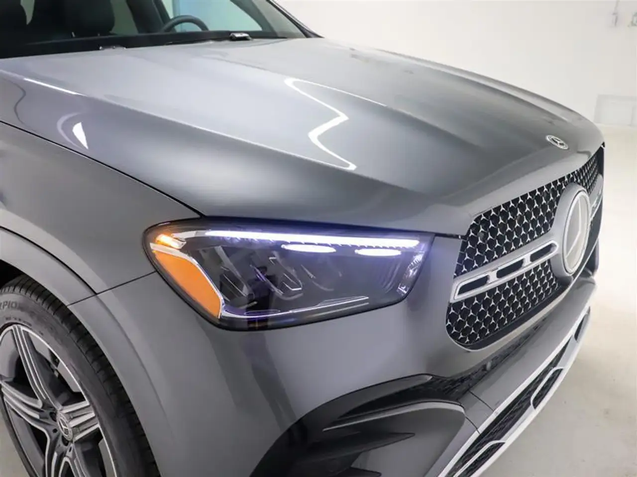 Mercedes-Benz GLE снимка Mercedes-Benz GLE