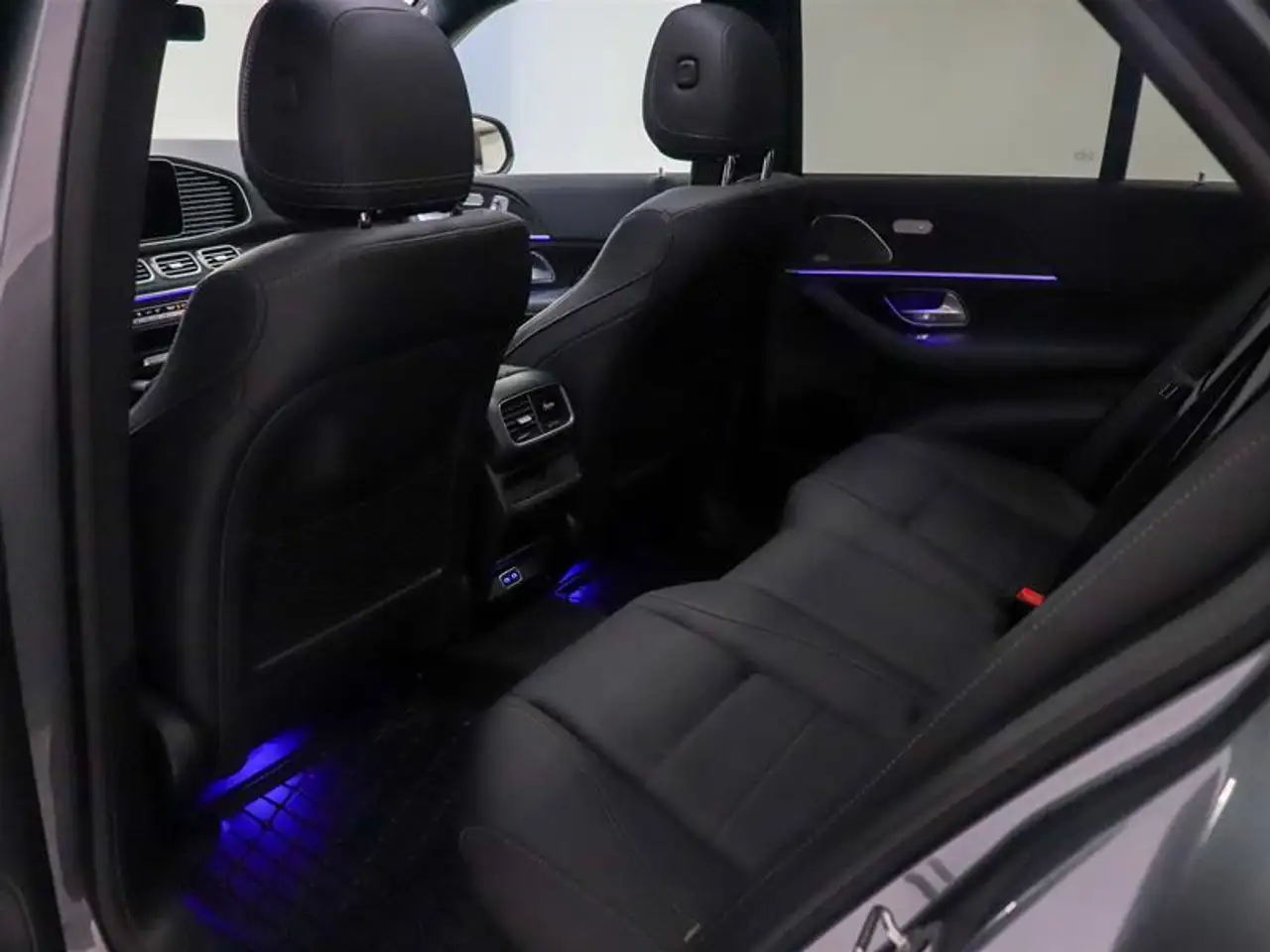Mercedes-Benz GLE снимка Mercedes-Benz GLE
