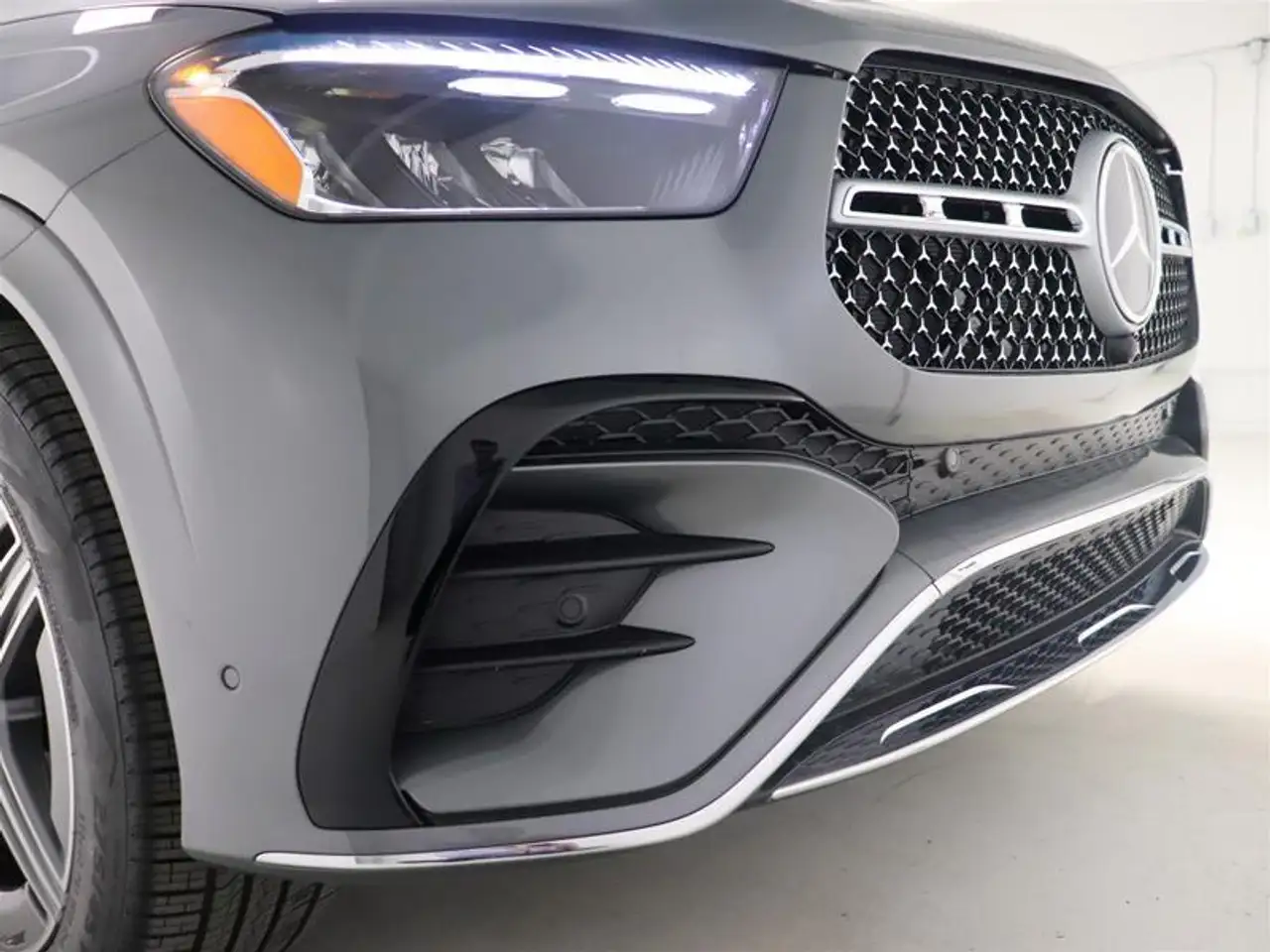 Mercedes-Benz GLE снимка Mercedes-Benz GLE
