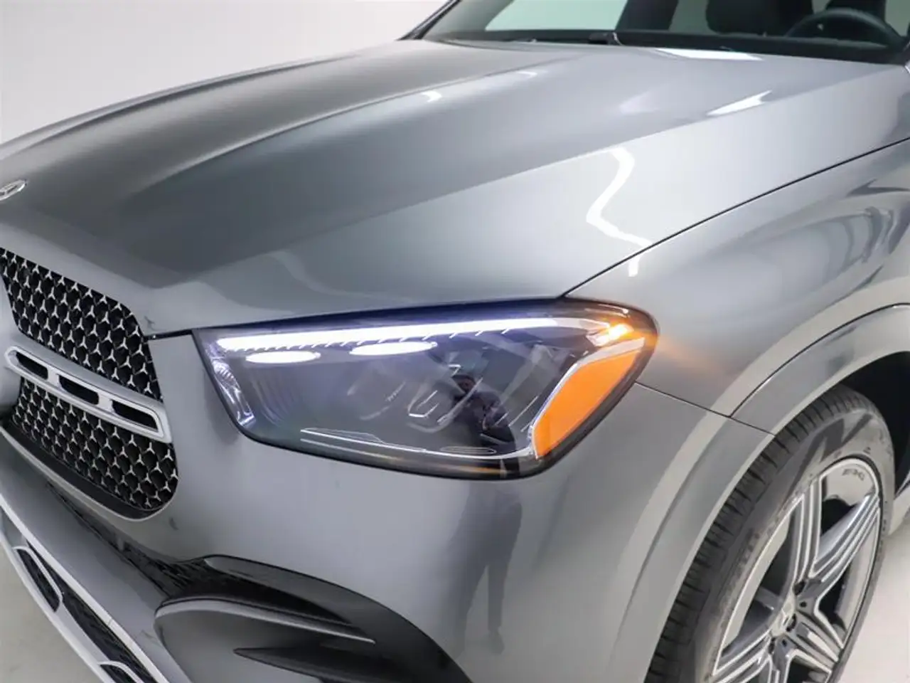 Mercedes-Benz GLE снимка Mercedes-Benz GLE