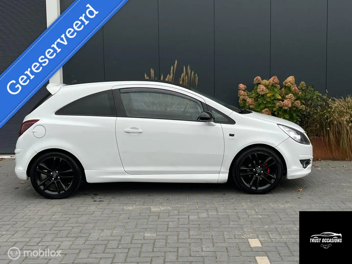 Opel Corsa 1.2-16V OPC SPORT Edition LIMTED LEER APK AIRCO Blanc - 2